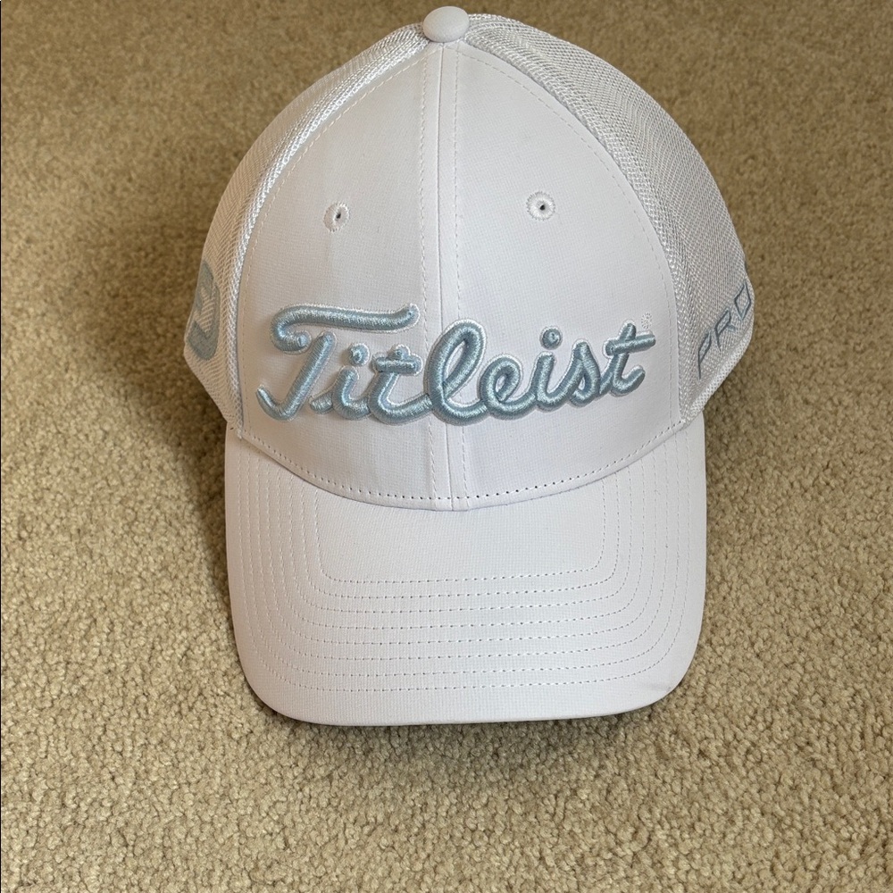 Titleist White/Light Blue Pro V1 Golf Hat -NWT